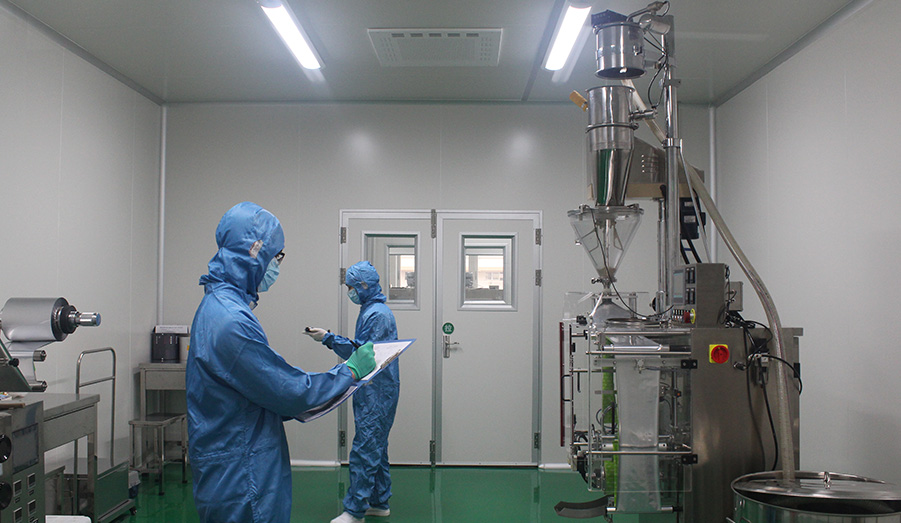 項目面積：一期4000平方；二期1000平方 施工周期：90天 項目概況：整廠潔凈室萬級裝修工程,全部一次性通過驗收